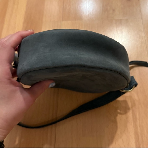 Portland Leather Circle Crossbody Bag - deep blue suede - Picture 6 of 6